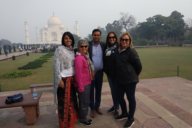 Day Tour Taj Mahal & Agra Fort by Private Car From Delhi - Price and value: is $196 per person worth it?