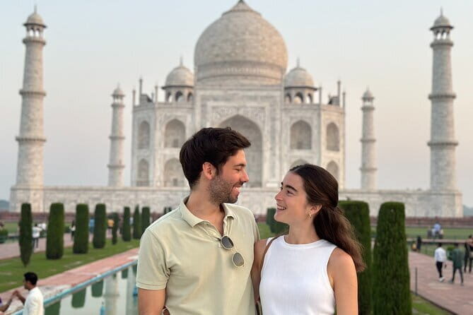 Day Trip Taj Mahal, Agra Fort & Baby Taj Tour from Delhi by Car - Leaving Delhi with a plan that actually works