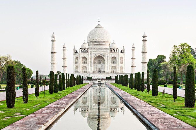 Day Trip to Taj Mahal and Agra Fort by Car from Delhi - The best reason to choose a car day from Delhi