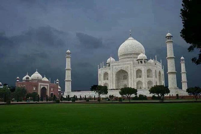 Day Trip to The Taj Mahal and Agra with Fatehpur Sikri from Jaipur - Taj Mahal: timing, what you’ll see, and the love story that drives it