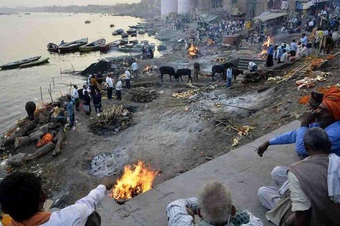 Death & Rebirth Experience by walk - The 3-hour flow: what you’ll see at Manikarnika Ghat