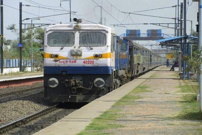 Delhi Agra Delhi: Round Trip By Gatimaan Express Train - Key things to know before you go