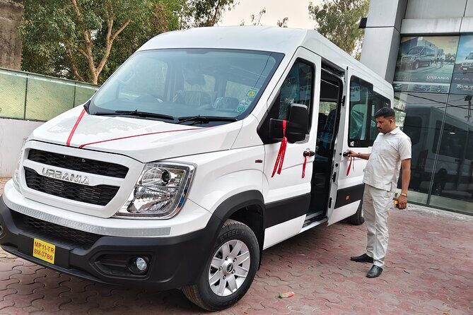 Delhi Airport Private Transfer to or from New Delhi and NCR - Why a private car from IGI Airport beats taxi stress