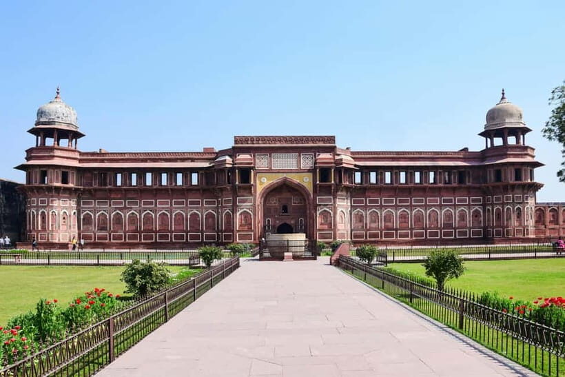 Delhi Airport to Taj Mahal Tour Instant Booking - Skip-the-line help vs entrance tickets: know what you pay