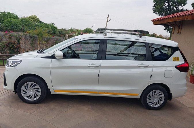 Delhi Airport Transfer – Pickup and Drop-Off (Choose One or Both) - Pickup vs drop-off in Delhi: choose the right option (and avoid confusion)