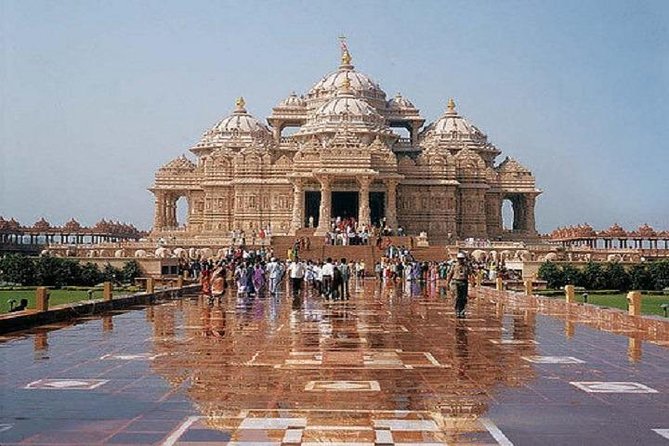 Delhi City Sightseeing Tour In a Private Car With Safe & Reliable Driver - Red Fort and the Photo-Friendly Portion of the Day