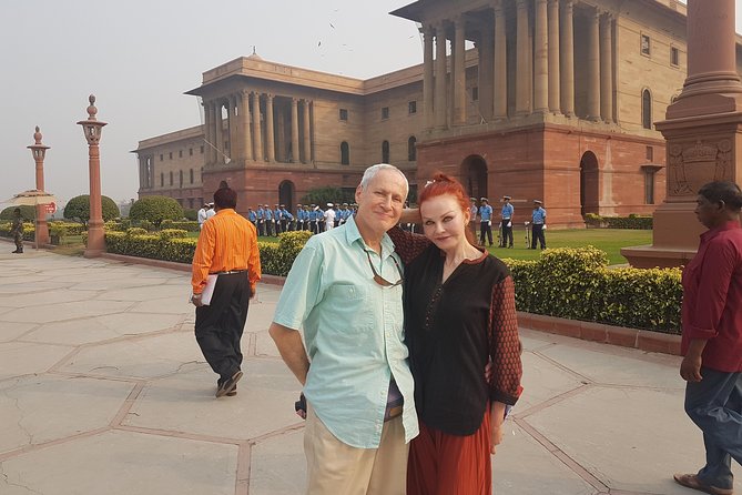 Delhi Day Trip - Stop 1: Qutub Minar and what to notice at UNESCO speed