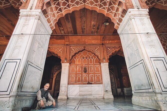 Delhi: Explore Old Delhi on Tuk Tuk with Shopping and Street Food - Chandni Chowk and Khari Baoli: spices, street scale, and what to expect
