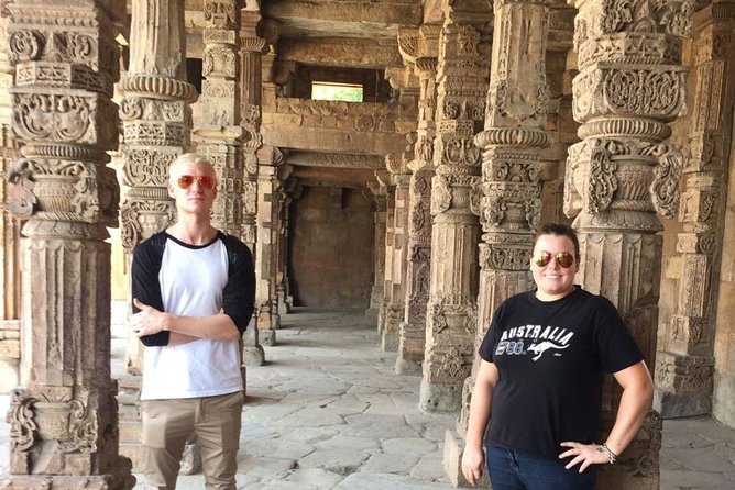 Delhi Highlights: Old & New Delhi Tour with Guide and Transfers - Khari Baoli’s Spice Market and the 14th-Century Stepwell Quiet