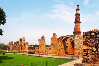 Delhi Local tour with Taj Mahal, 2 Days Tour (All inclusive) - Day 2 dawn at the Taj Mahal: photo spots and crowd help