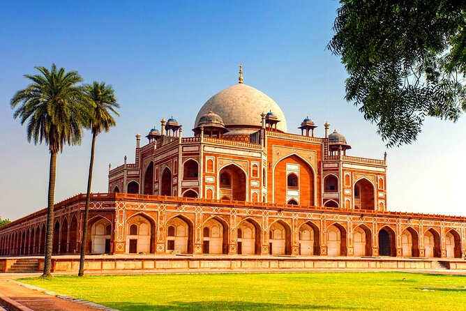 Delhi: Old and New Delhi Guided Full or Half-Day Tour - Jama Masjid: start with scale and a red-stone courtyard