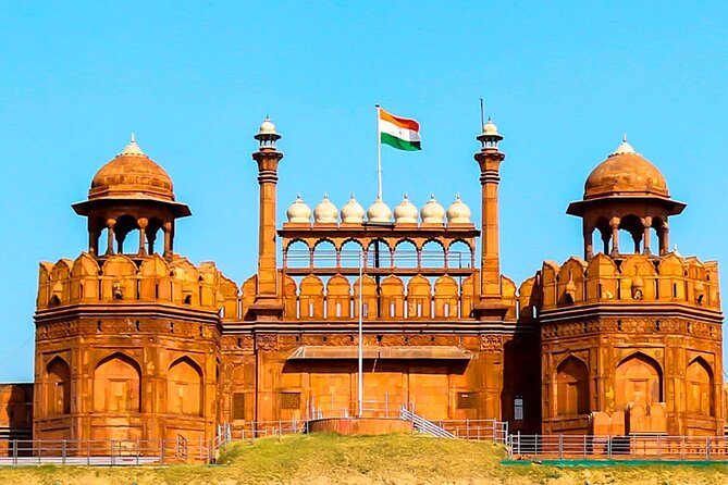 Delhi: Old and New Delhi Guided Full or Half-Day Tour - Qutub Minar/Mehrauli: the UNESCO complex stop you’ll want to linger at