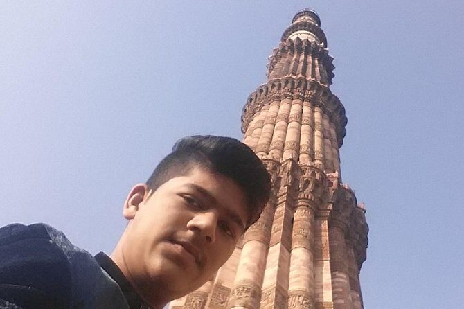 Delhi: Old and New Delhi Private Full or Half Day City Tour - Jama Masjid and Red Fort: two Mughal giants, plus extra ticket planning