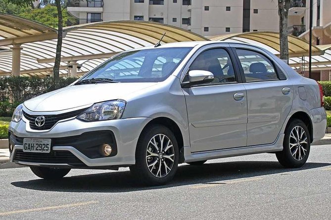 Delhi private Airport Transfer - Private rides to Connaught Place, Old Delhi, Gurgaon, and more