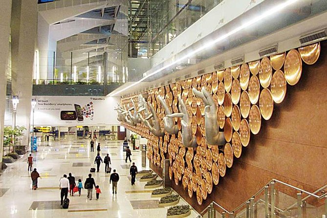 Delhi private Airport Transfer - Timing rules when flights run late