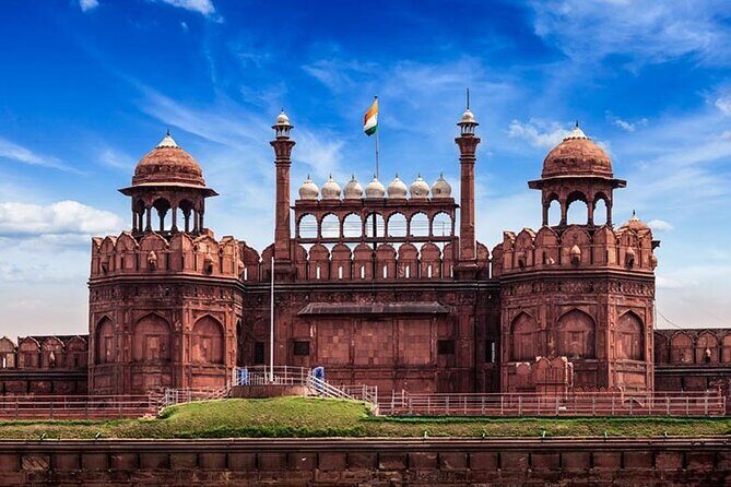 Delhi - Private Day Tour of New Delhi & Old Delhi - A smart private route through New Delhi and Old Delhi
