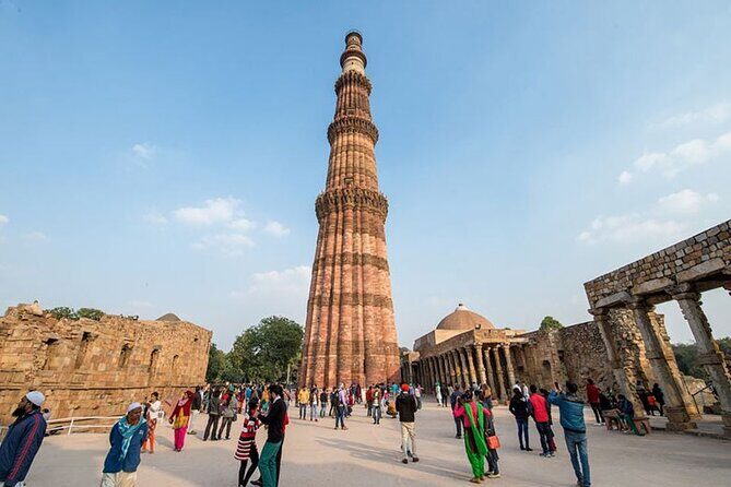 Delhi - Private Day Tour of New Delhi & Old Delhi - Guide quality and car comfort: where the day really gets better