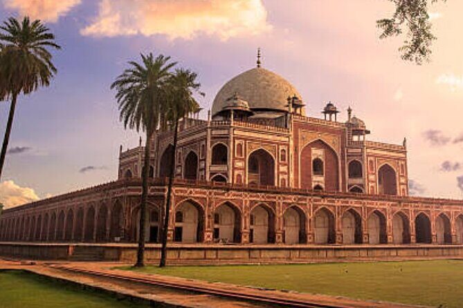 Delhi: Private Guided Full-Day Tour of New Delhi And Old Delhi - Why this Old and New Delhi mix actually saves your day