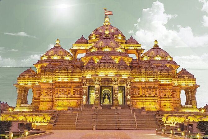 Delhi: Private Guided Spiritual Sites Tour in Delhi - Pickup, timing, and the tuk-tuk ride that keeps things easy