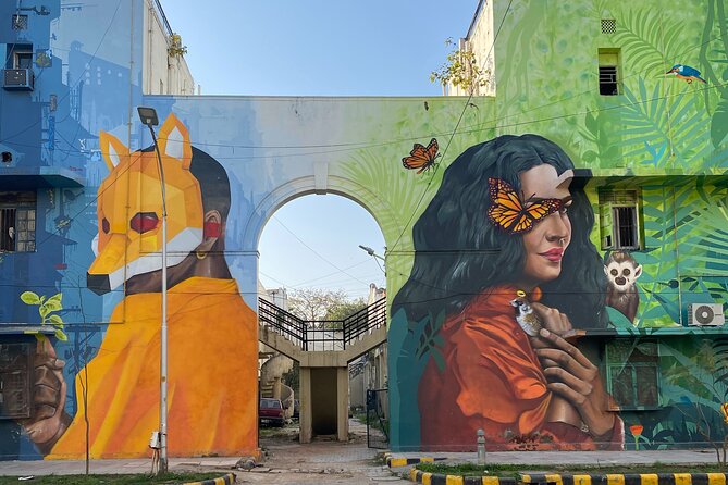 Delhi Street Art Walk in Lodhi Art District with Chai & Food - Price and value: what you’re actually paying for
