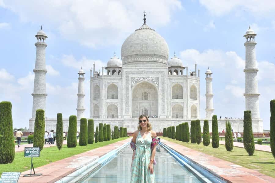 Delhi: Taj Mahal & Agra Tour by Gatimaan Express Train - Hotel pickup, Nizamuddin Station, and the 8:10 AM reality check