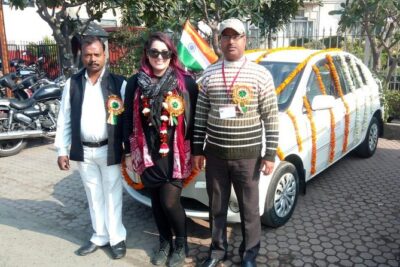 Delhi to Agra and Taj Mahal Private Day Trip by Express Train with Lunch - Pickup, seating, and that placard moment that saves time