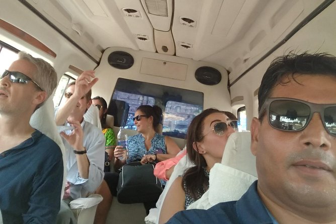 Delhi to Taj Mahal and Agra Tour - Lunch planning: local Mughlai, but budget extra