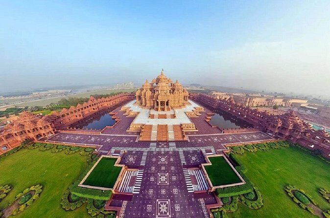 Delhi: Visits to Swaminarayan Akshardham with guide & transfers - Who this tour suits best (and who should reconsider)