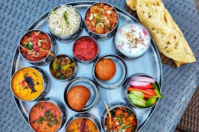 Dinner at Indian Ethnic Restaurant & Witness Majestic Night Arti - A Jaipur Night Combo: dinner at Govindam Retreat, then Krishna aarti