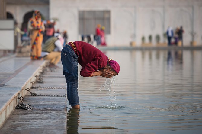 Early Morning Delhi Tour - The guide experience: where the learning comes from