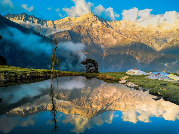 Essence of magnificent India and Nepal - Delhi: rickshaws, temples, and getting your bearings fast