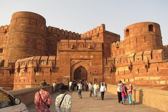 Exclusive Full-Day Guided Tour of Old and New Delhi - Timing and comfort in an 8-hour Delhi sprint