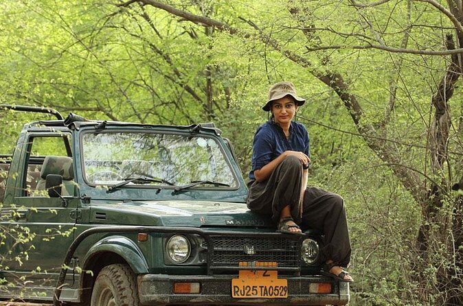 Excursion to Surwal Lake With Transfers & Guided Trip - The Jeep-style stop at Surwal Lake: what you’ll actually see