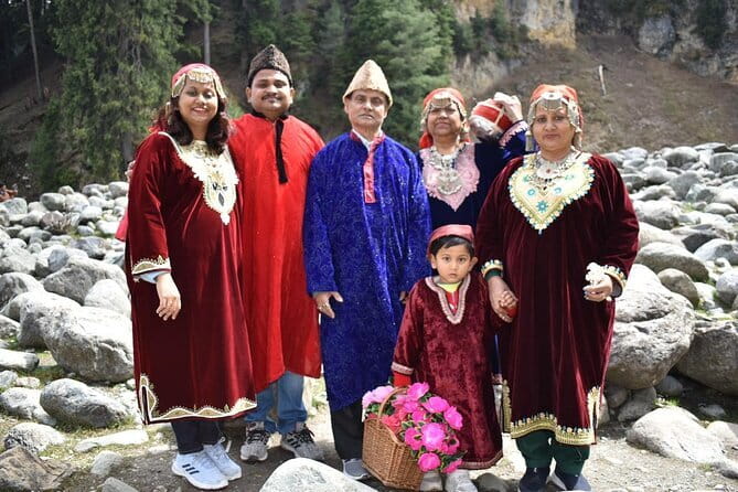 Exotic Kashmir Package - Day 1 in Srinagar: Mughal gardens, low-stress sightseeing