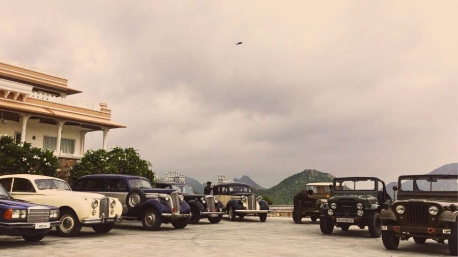 Experience Luxury: Private Museum, Vintage Car Ride - Key things you’ll notice right away