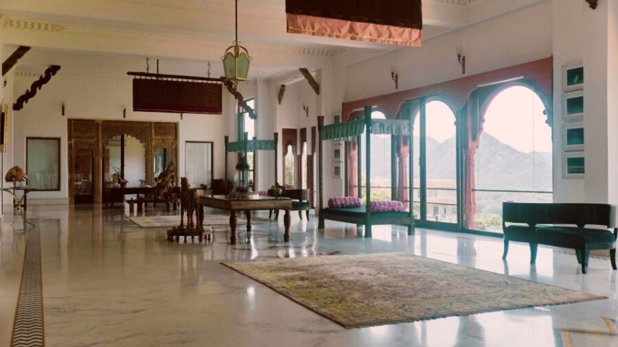 Experience Luxury: Private Museum, Vintage Car Ride - A hilltop palace loop in just 2.5 hours
