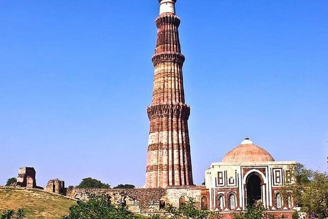 Explore Delhi Half-Day Tour with Agra Drop - Old Delhi Stops: Red Fort and Chandni Chowk Without the Guesswork