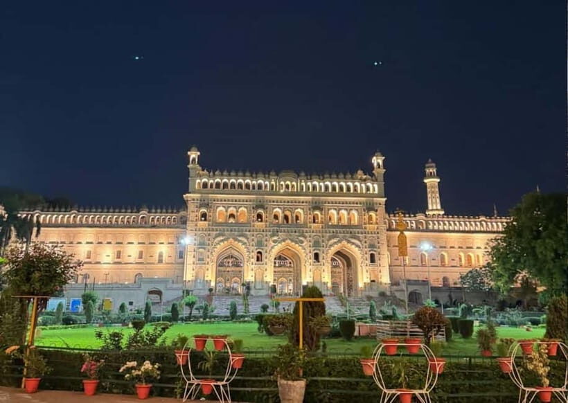 Exploring Lucknow in Nightlights: Guided Tour by Foot - The walk route: what to expect from Bada Imambada to the Clock Tower