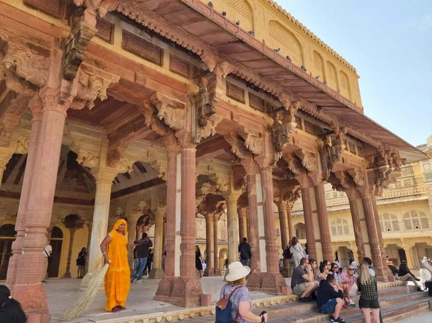 Feel Jaipur Like a Local with Guide & Old City Heritage Walk - Panna Meena ka Kund: the symmetry you notice only when someone points it out