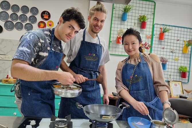 Five Course Cooking Class & Meal - Meal time: lunch and drinks with what you made