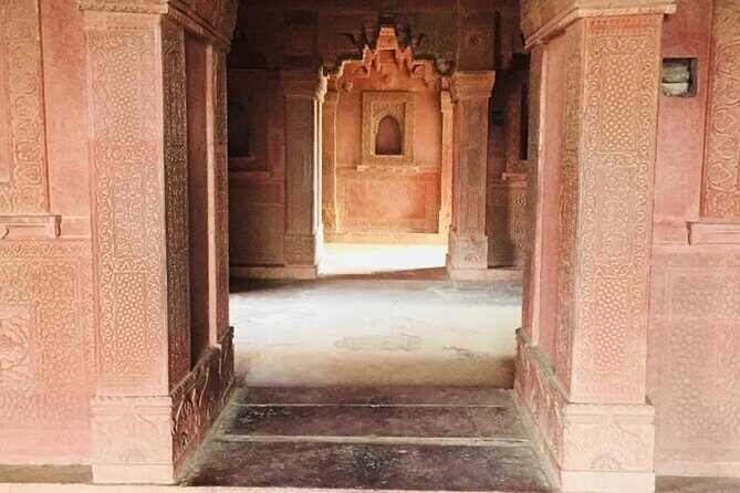 From Agra: 1 day Taj Mahal Sunrise Tour With Fatehpur Sikri - Transportation and timing: how to survive a 10–12 hour day