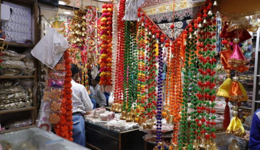 From Agra: Agra Heritage Walking Tour - Agra in two hours: how this walking format saves your day