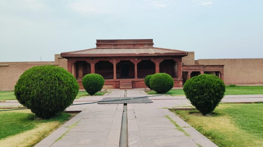 From Agra : Fatehpur Sikri Sightseeing by Private Car - Salim Chishti and the spiritual layer of Fatehpur Sikri