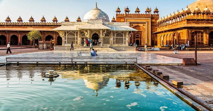 From Agra: Taj Mahal, Fatehpur Sikri & Bird Safari Tour - Fatehpur Sikri’s Red Sandstone City in 2 Hours