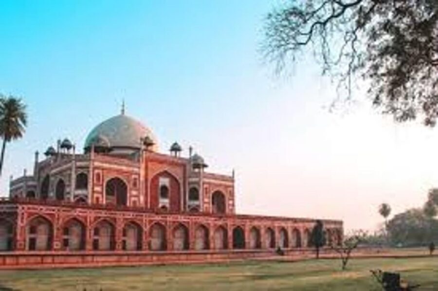 From Delhi: 2-Day Jaipur Private Guided Tour - Lunch and the First Evening: markets, leisure, and not losing the thread