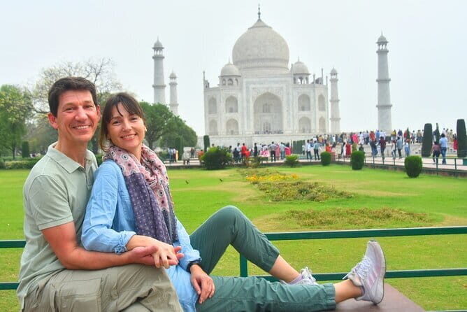 From Delhi- 2 Day Private Agra and Jaipur Tour - Included lassi stop: a simple break that feels local