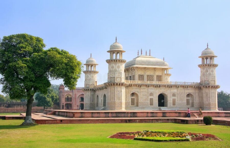 From Delhi: 2-Day Private Agra Trip w/ Taj Mahal & Agra Fort - The two-day itinerary: what the timing feels like