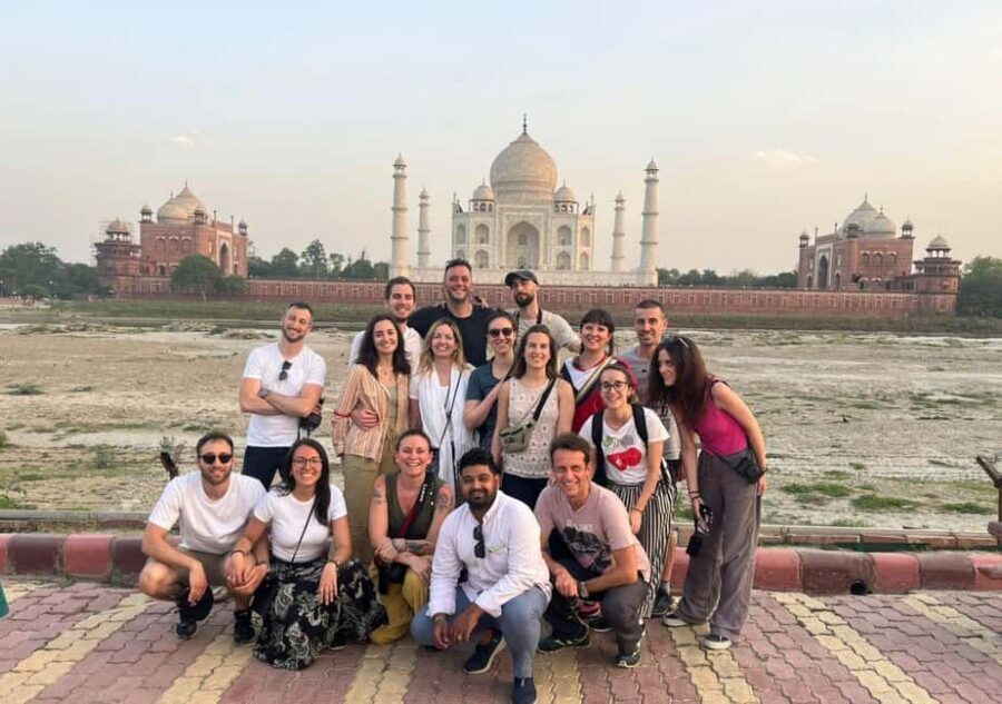 From Delhi: 2 Days Taj Mahal & Agra Tour With Fatehpur Sikri - Day 1 in Agra: Agra Fort and Itmad-ud-Daulah in the right order