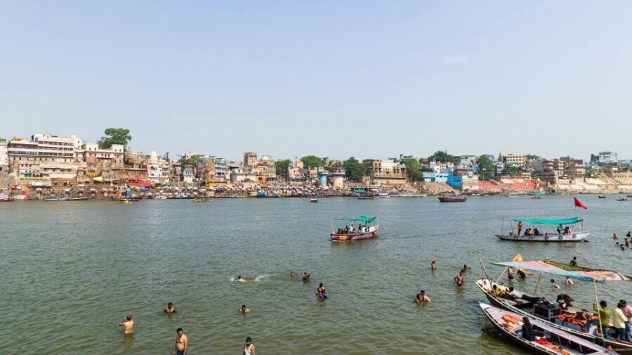 From Delhi: 3 Days Haridwar Rishikesh Tour With Guide - Lakshman Jhula and Ram Jhula: the bridge stops you’ll actually remember