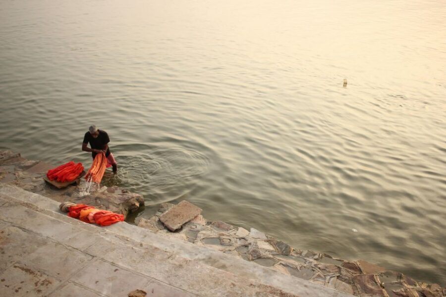 From Delhi: 3 Days Haridwar Rishikesh Tour With Guide - Lunch at Chotiwala: a practical break in the middle of spiritual stops